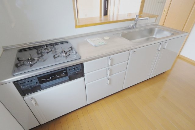 浅野メゾネットのキッチン