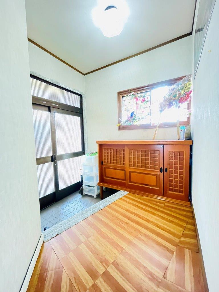 岡崎市青木町の玄関