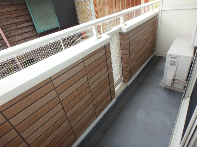 フォーリスト清水のバルコニー