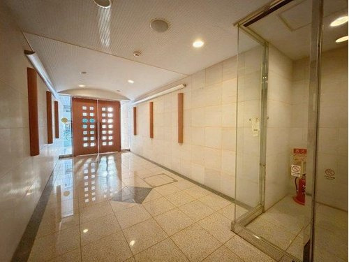 藤和シティホームズ根津のエントランス