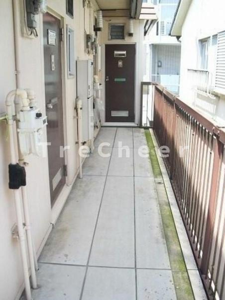 メゾン向丘のエントランス