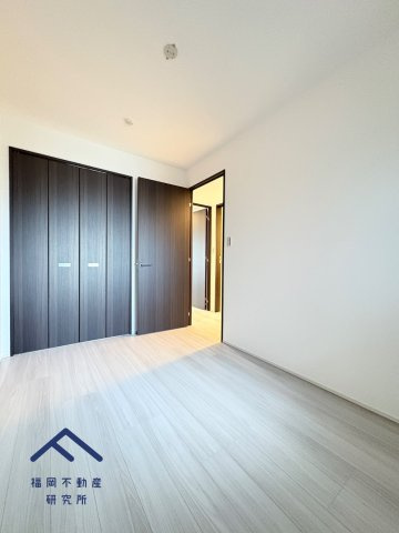  オープンレジデンシア春日原の洋室