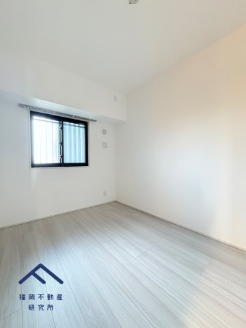  オープンレジデンシア春日原の洋室