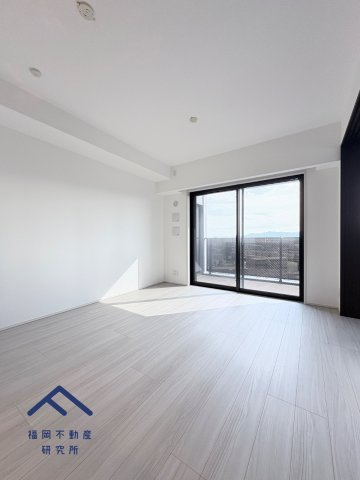  オープンレジデンシア春日原の洋室