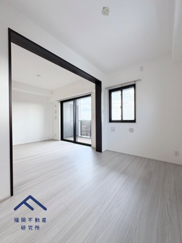  オープンレジデンシア春日原の居間・リビング