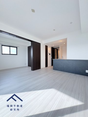  オープンレジデンシア春日原の居間・リビング