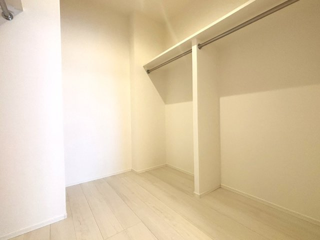 エンクレストベイサイド通りの収納|ウォークインクローゼット付き！お洋服や家電が多い方も収納場所には困りません☆