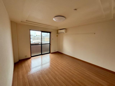 【内装】 | エスポアール高松 | 洋室（イメージ）