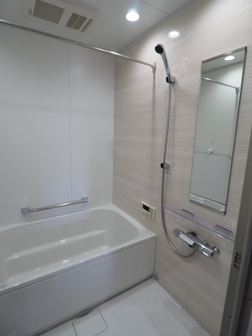 【玄関】 | ノバハイツ信夫ヶ丘 | 参考写真
リフォームイメージは仕様変更となる場合がございます。