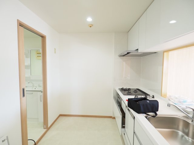 【キッチン】 | ノバハイツ信夫ヶ丘 | 参考写真
リフォームイメージは仕様変更となる場合がございます。