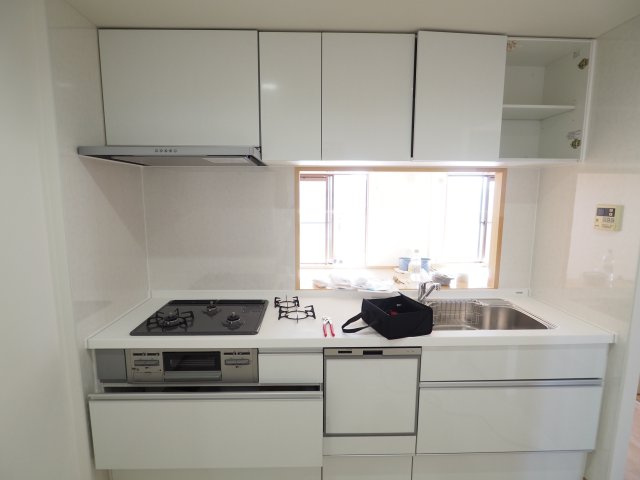 【居間・リビング】 | ノバハイツ信夫ヶ丘 | 参考写真
リフォームイメージは仕様変更となる場合がございます。