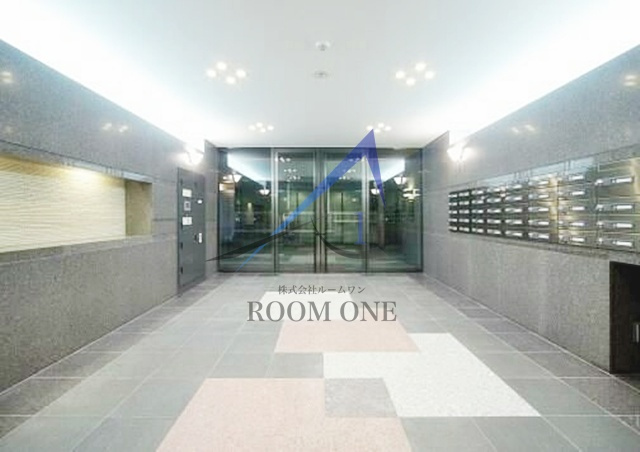 ルーブル中野ガーデンのエントランス|エントランスです。