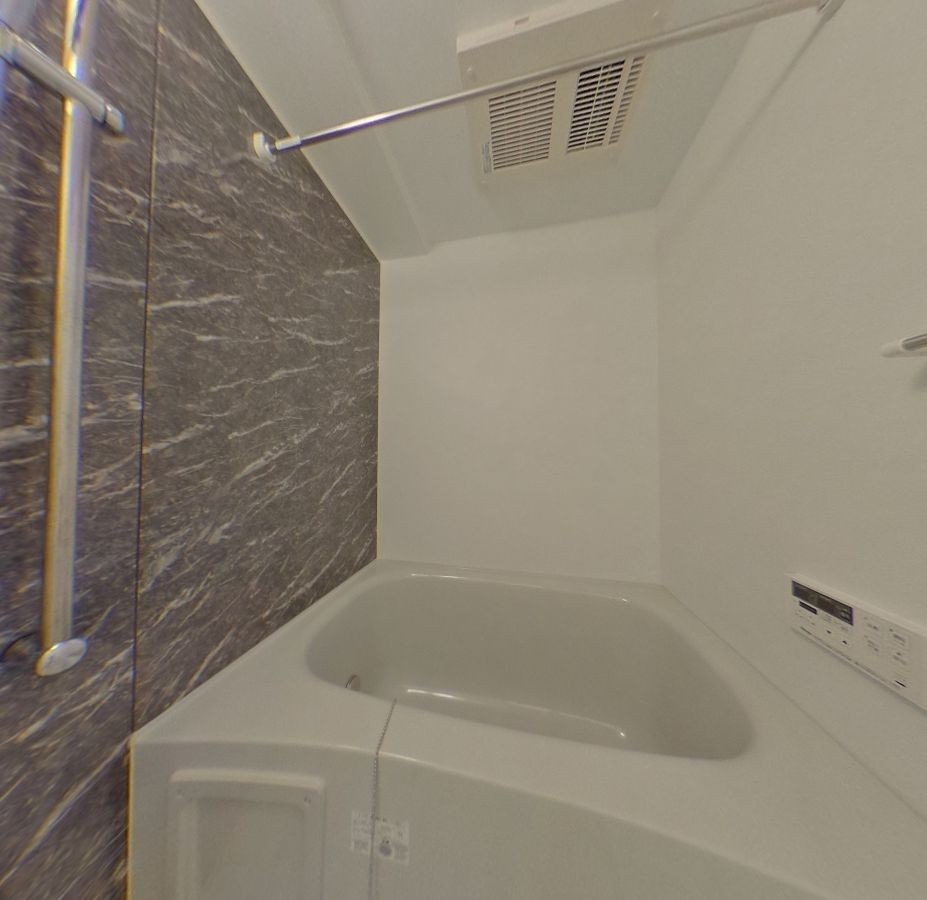 ファーストプレイスの浴室