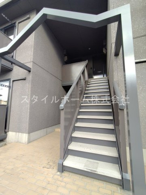 【エントランス】 | ユトリロ牛川