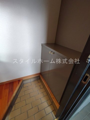 【玄関】 | ユトリロ牛川 | イメージ写真です。