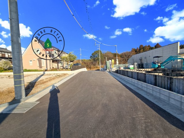 合志市野々島第1-1棟（1号棟）の前面道路含む現地写真|前面道路です。