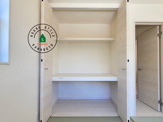 合志市野々島第1-1棟（1号棟）の内観：施工例|収納には困りません。