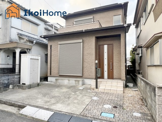 明石市魚住町清水　中古戸建のエントランス|物件・当店の最寄駅まで無料送迎！最短10分で指定場所へお迎えに向かいます！まずはお問い合わせください