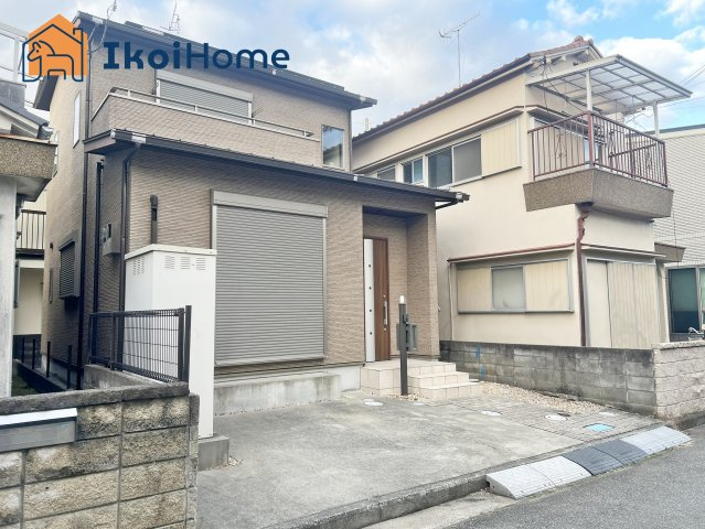 明石市魚住町清水　中古戸建の駐車場|●年中無休：見学時間9:00～20:00・当日予約可●南側に駐車場もございます！ゆったり解放感あり！