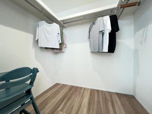 知多郡阿久比町大字宮津字小廻間　全3区画　E-8区画の収納|WIC完備♪