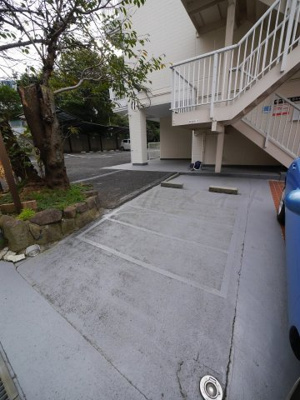 【駐車場】 | エステートピア湘南