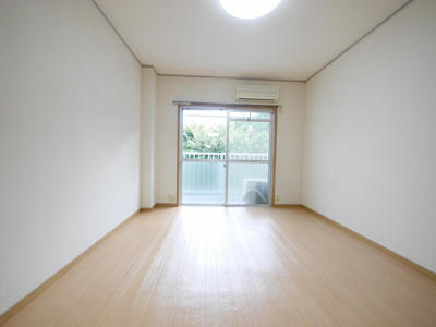 【寝室】 | エステートピア湘南