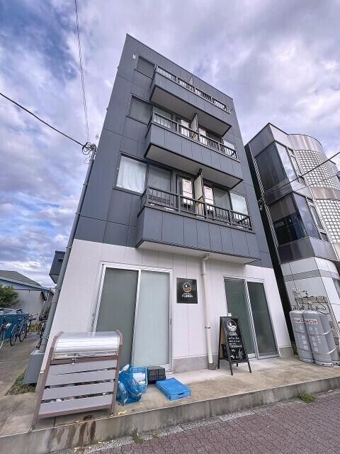 Ｍ・シャルムの外観