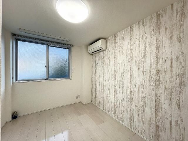 Ｍ・シャルムの寝室