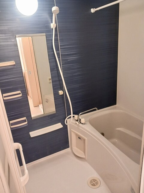 ブローテ　さくらＢの浴室