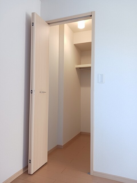 ブローテ　さくらＢの玄関