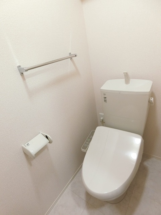 ポゥローニア湘南のトイレ|温水洗浄暖房便座