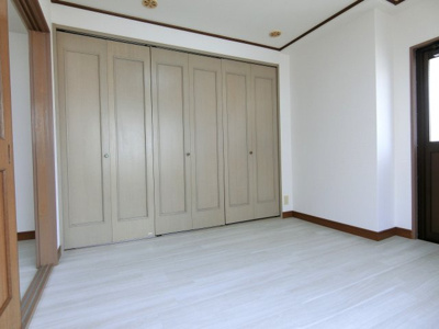 【洋室】 | フォーレスト中百舌鳥