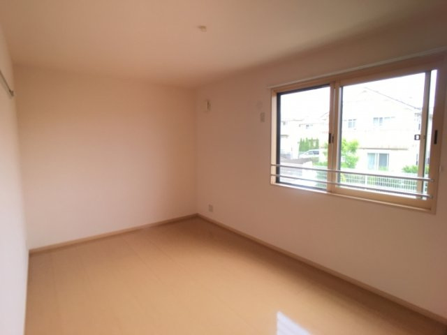 川崎市麻生区はるひ野３丁目のアパートの居間・リビング