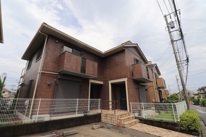 川崎市麻生区はるひ野３丁目のアパートの外観