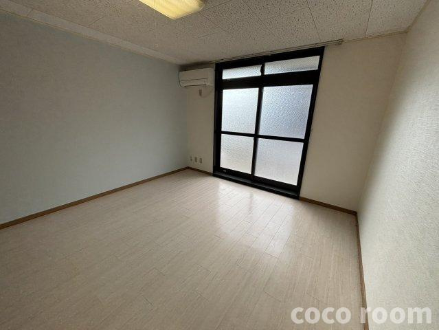 コンフォートイナリの居間・リビング