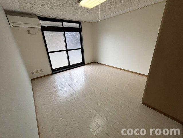 コンフォートイナリの居間・リビング