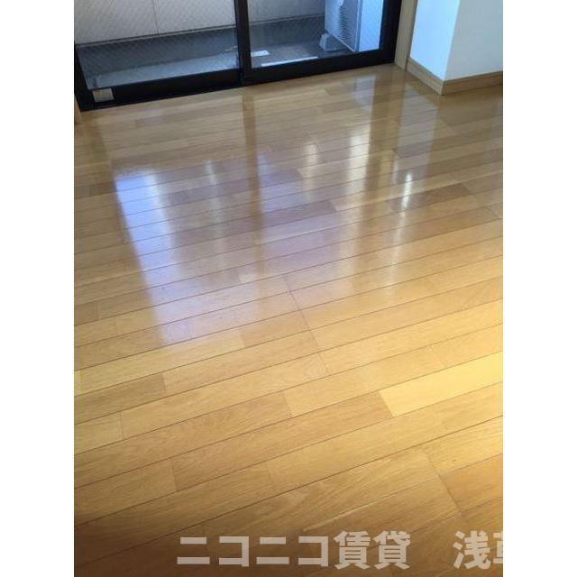 クイーンズコート