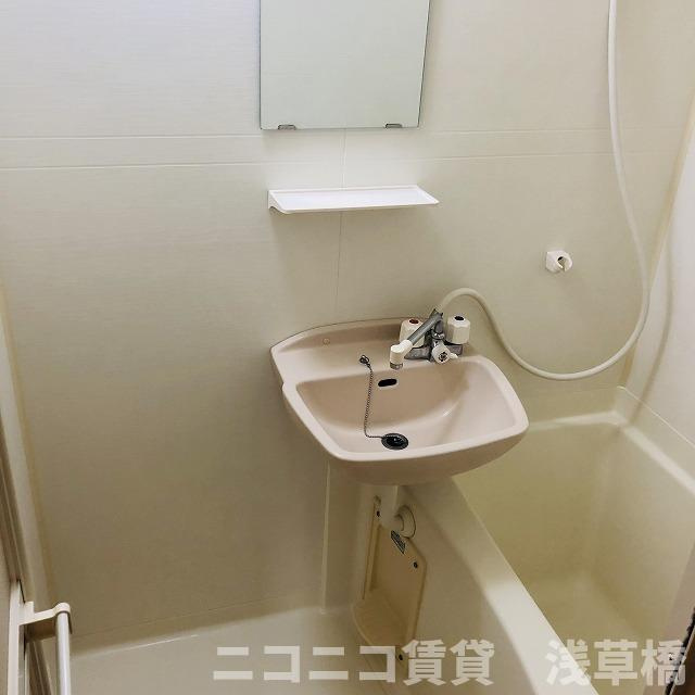 クイーンズコートの浴室