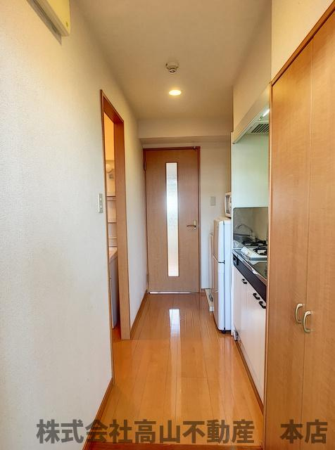 ラリーグラス２２の居間・リビング