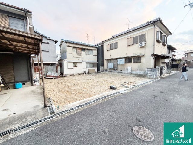 橿原市中曽司町　第10期　新築一戸建ての前面道路含む現地写真|駅やスーパー、小学校・中学校等日常生活に欠かせない情報や道のりもご紹介いたしますのでお気軽にご相談ください。