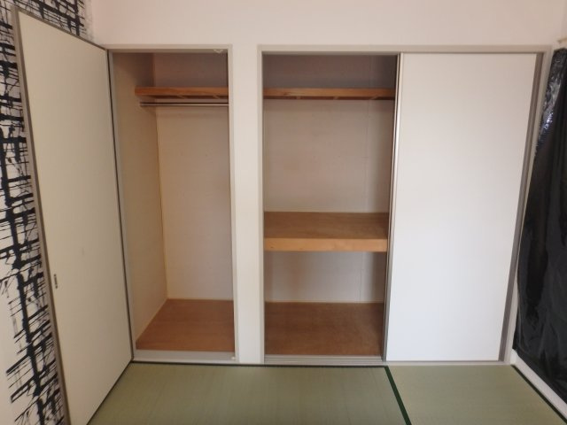 プリマリア南の収納