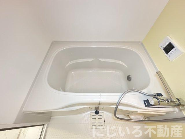 カネイコート日開野Ⅱの浴室