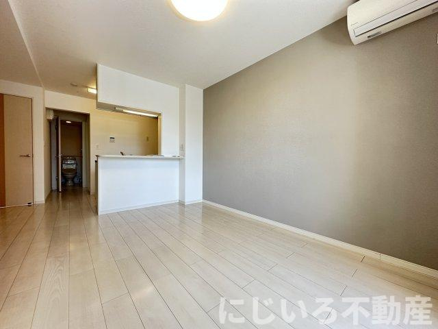 カネイコート日開野Ⅱの居間・リビング