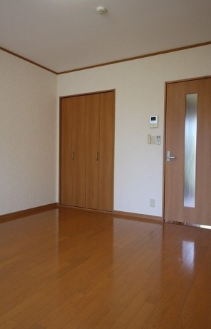 アムールSenの居間・リビング