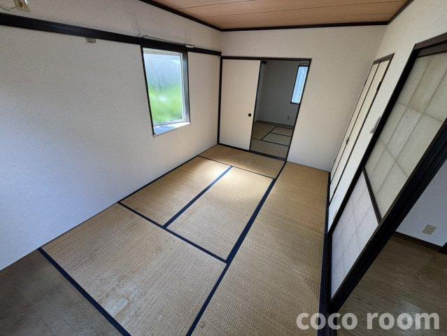 メゾンリバーサイドの和室