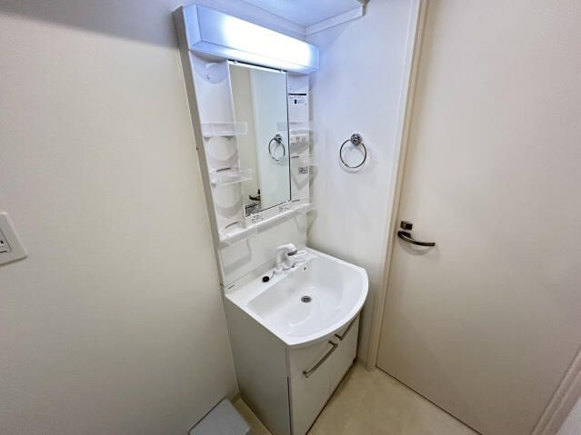 ＣＢ桶川駅前アルデの独立洗面台