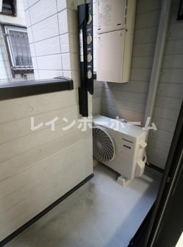 エクセラン東立石のバルコニー