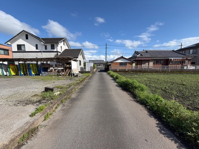 都城市上水流町の売地の前面道路含む現地写真