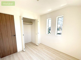 【洋室】 | 小学校7分　コンビニ６分　６m道路　清水口　1号棟 | 同タイプ