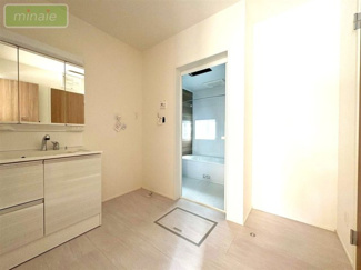  | 小学校7分　コンビニ６分　６m道路　清水口　1号棟 | 同タイプ